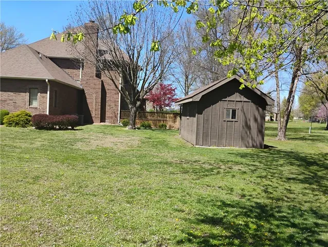 $550,000 | 724 Village Drive, Girard, KS 66743