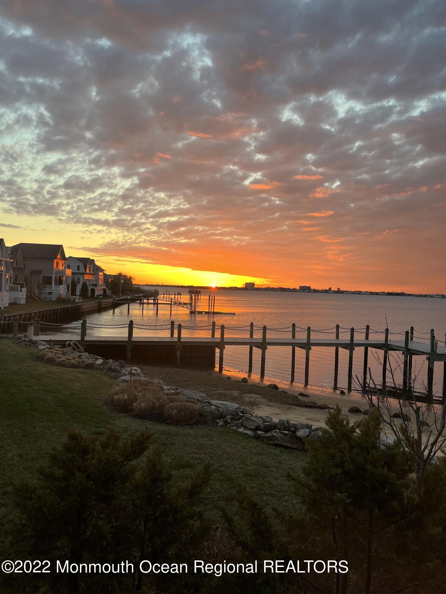 670 Little Silver Point Road Little Silver, NJ 07739 - Photo 4 of 37 Sunrise