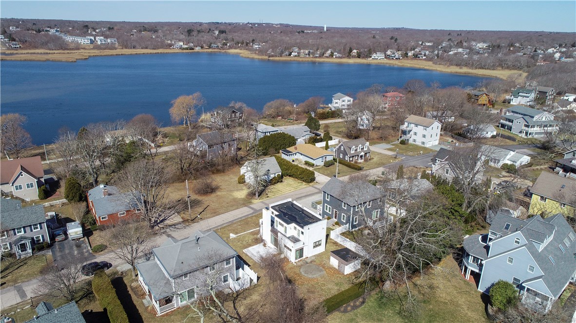 50 Bayberry Road Narragansett, RI 02882 - Photo 8 of 31