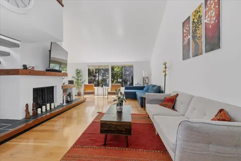$2,298,888 | 55 Citation Drive, Los Altos, CA 94024
