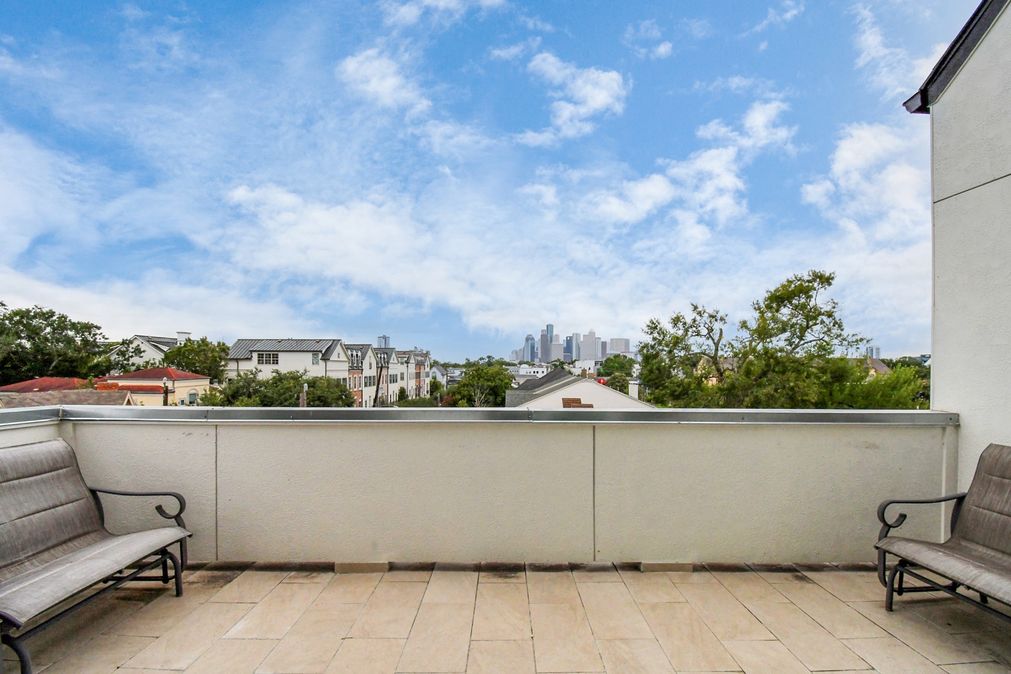 2303 Yupon Street Houston, TX 77006 - Photo 7 of 48 Rooftop deck with unobstructed views of the city and downtown skyline.