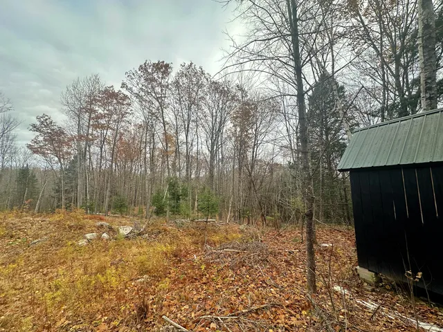 $90,000 | 42 Dyer Road, Lewiston, ME 04240