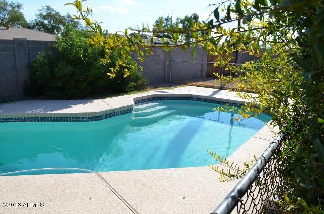 2333 West Cheery Lynn Road Phoenix, AZ 85015 - Photo 14 of 17 pool