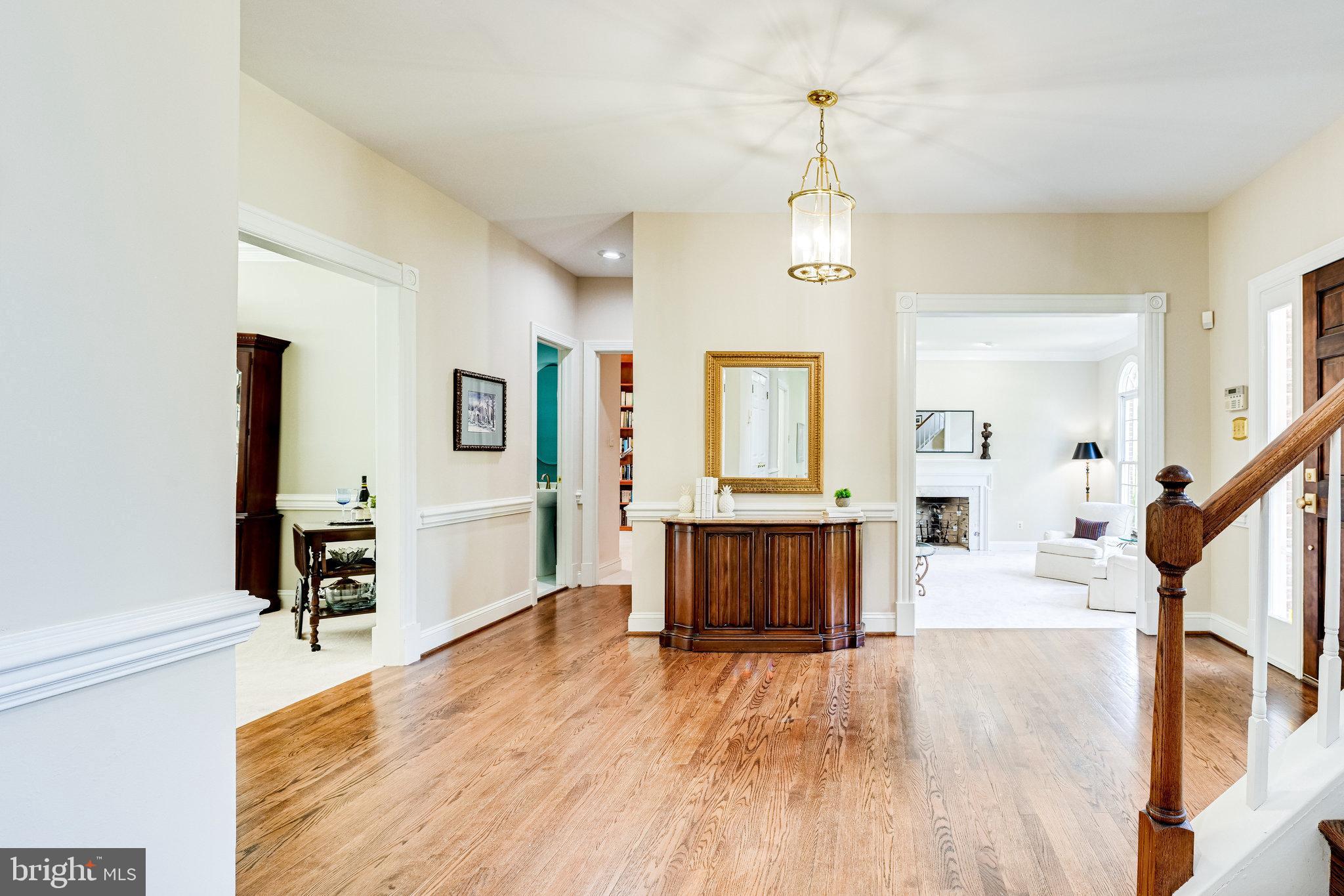 9709 Middleton Ridge Road Vienna, VA 22182 - Photo 5 of 69