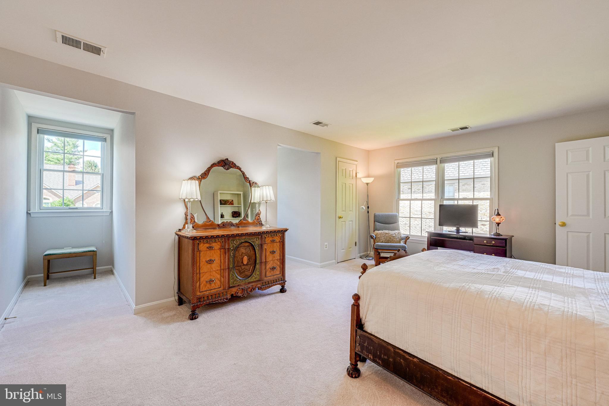 9709 Middleton Ridge Road Vienna, VA 22182 - Photo 44 of 69