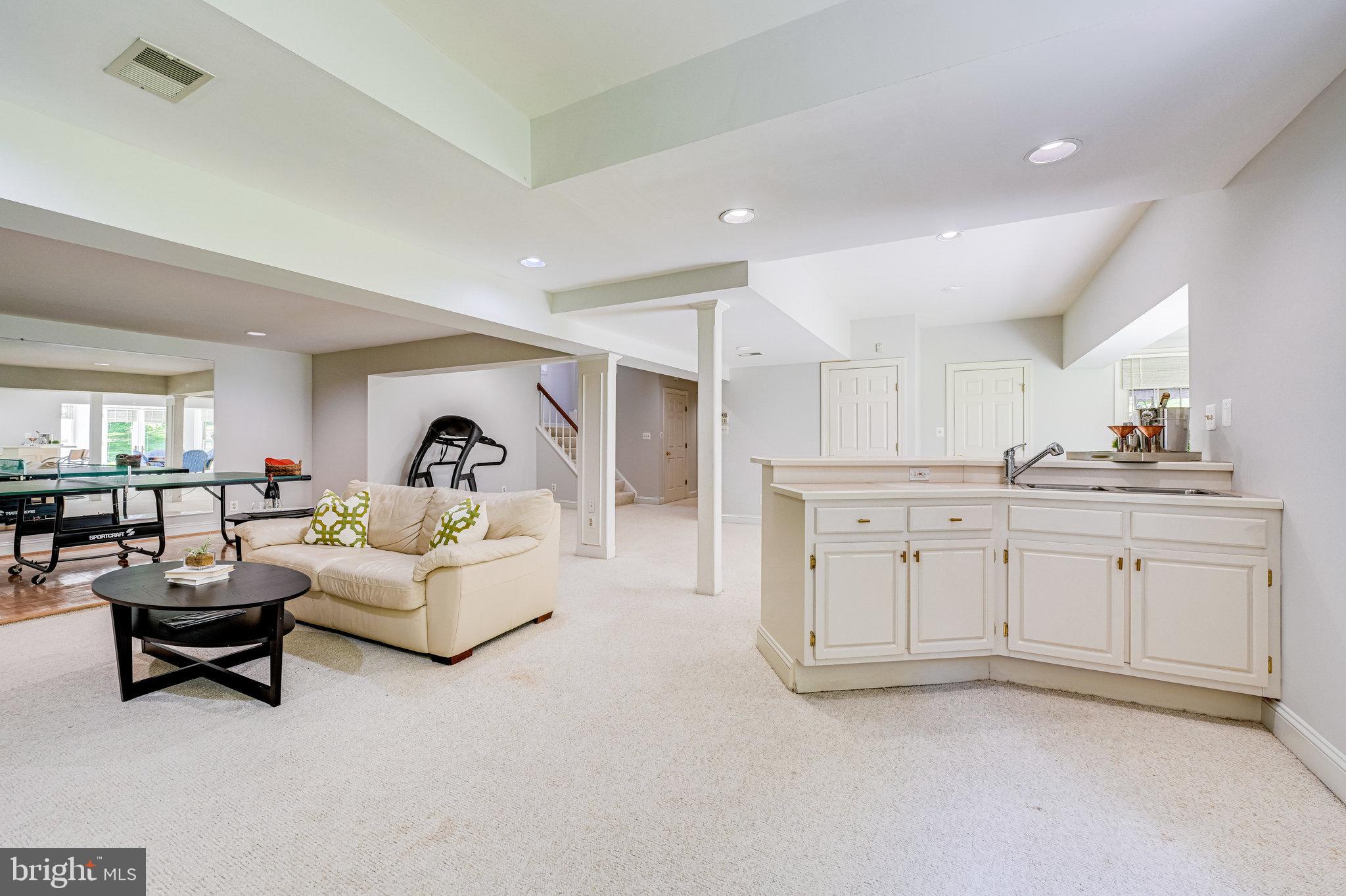 9709 Middleton Ridge Road Vienna, VA 22182 - Photo 48 of 69