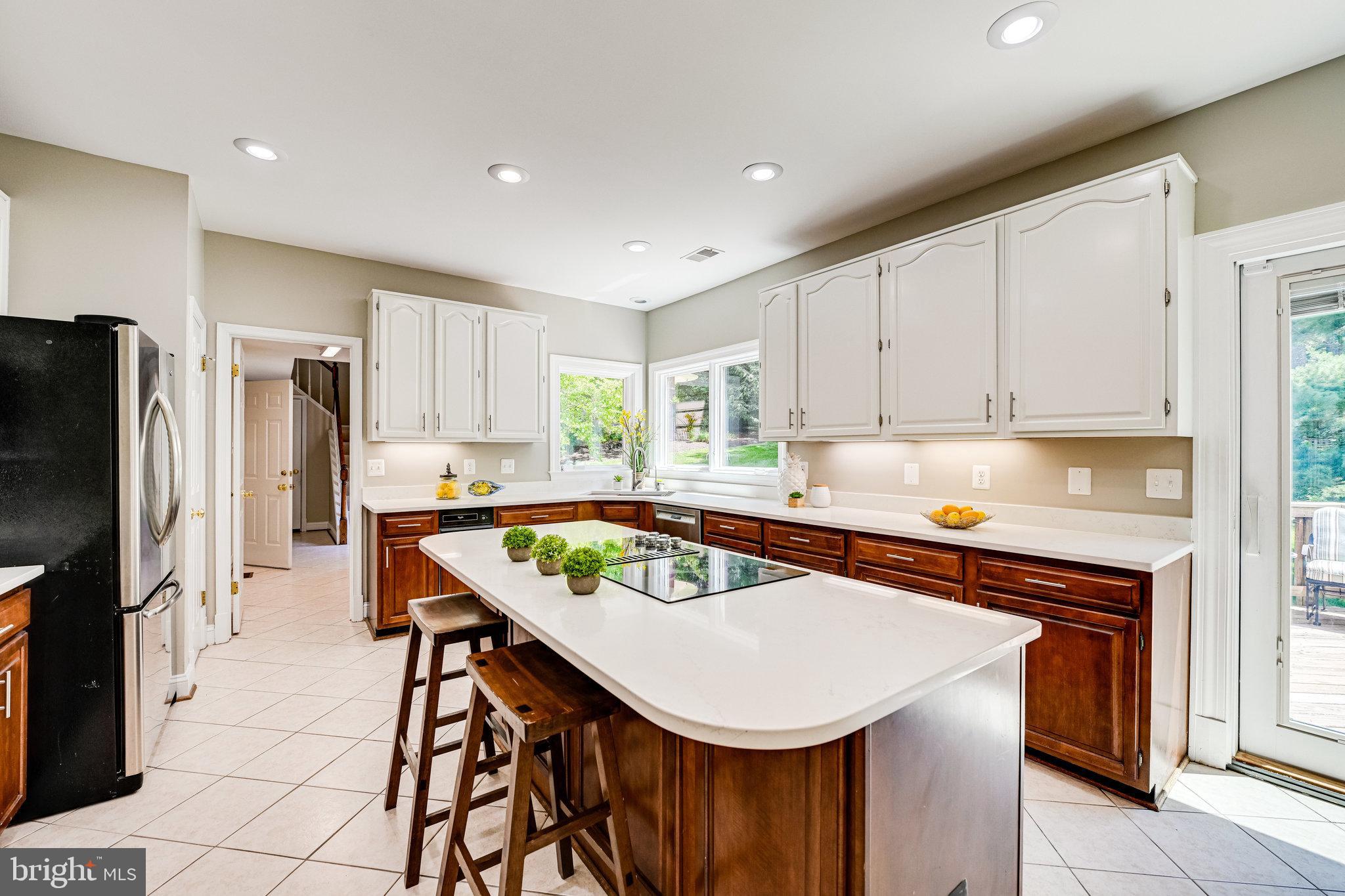 9709 Middleton Ridge Road Vienna, VA 22182 - Photo 8 of 69