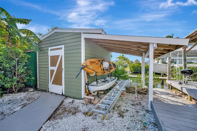 $890,000 | 1841 Bayshore Drive, Terra Ceia, FL 34250