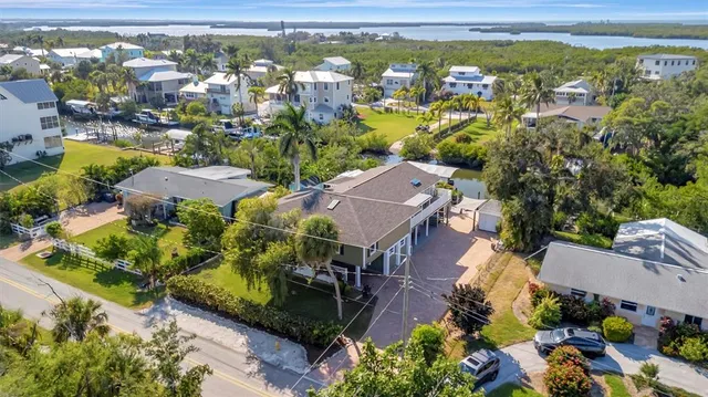 $890,000 | 1841 Bayshore Drive, Terra Ceia, FL 34250