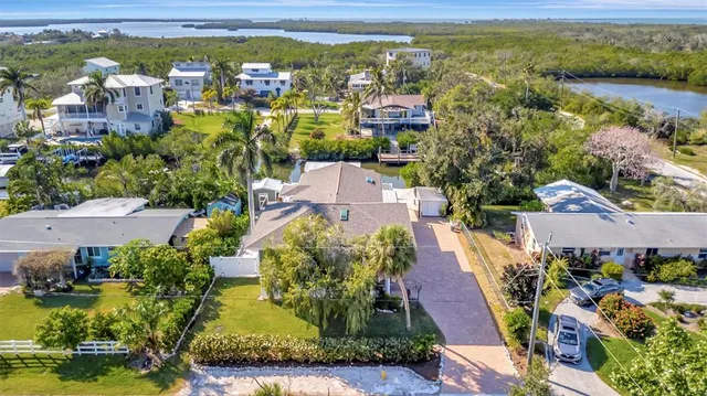 $890,000 | 1841 Bayshore Drive, Terra Ceia, FL 34250