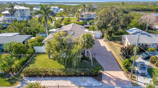$890,000 | 1841 Bayshore Drive, Terra Ceia, FL 34250