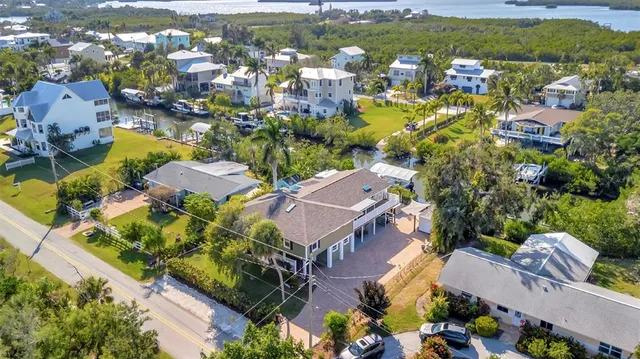 $890,000 | 1841 Bayshore Drive, Terra Ceia, FL 34250