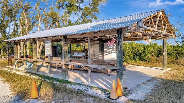 $890,000 | 1841 Bayshore Drive, Terra Ceia, FL 34250