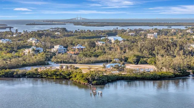 $890,000 | 1841 Bayshore Drive, Terra Ceia, FL 34250