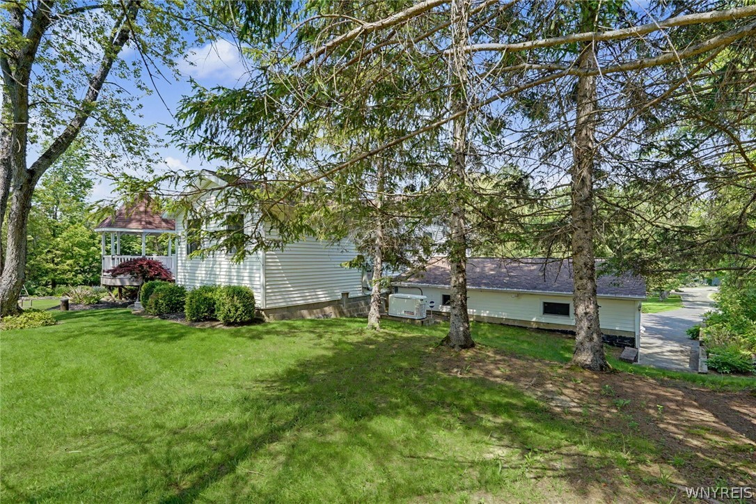 2137 Grover Road West Falls, NY 14170 - Photo 11 of 50
