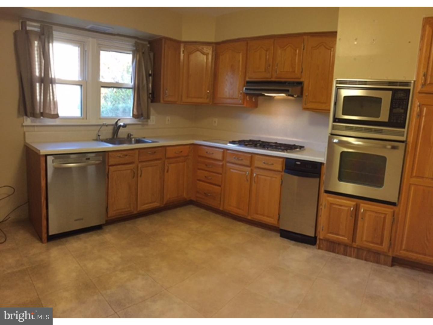 6 Shenandoah Road Cinnaminson, NJ 08077 - Photo 3 of 20 Kitchen