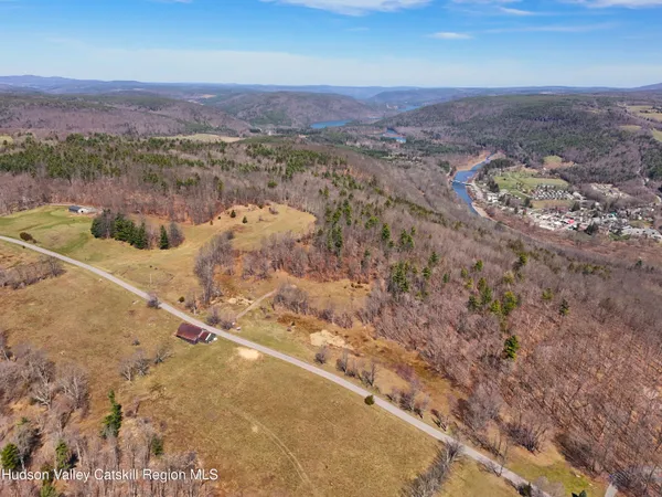 $1,199,000 | 172 Hank Oliver Road, Prattsville, NY 12468