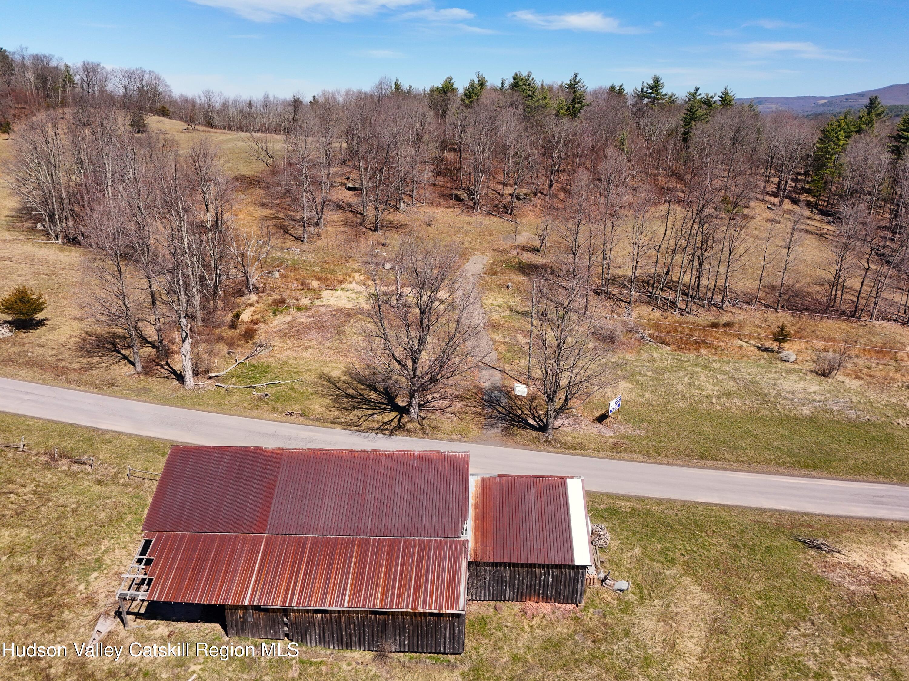 172 Hank Oliver Road Prattsville, NY 12468 - Photo 6 of 27 a view of a yard with wooden fence