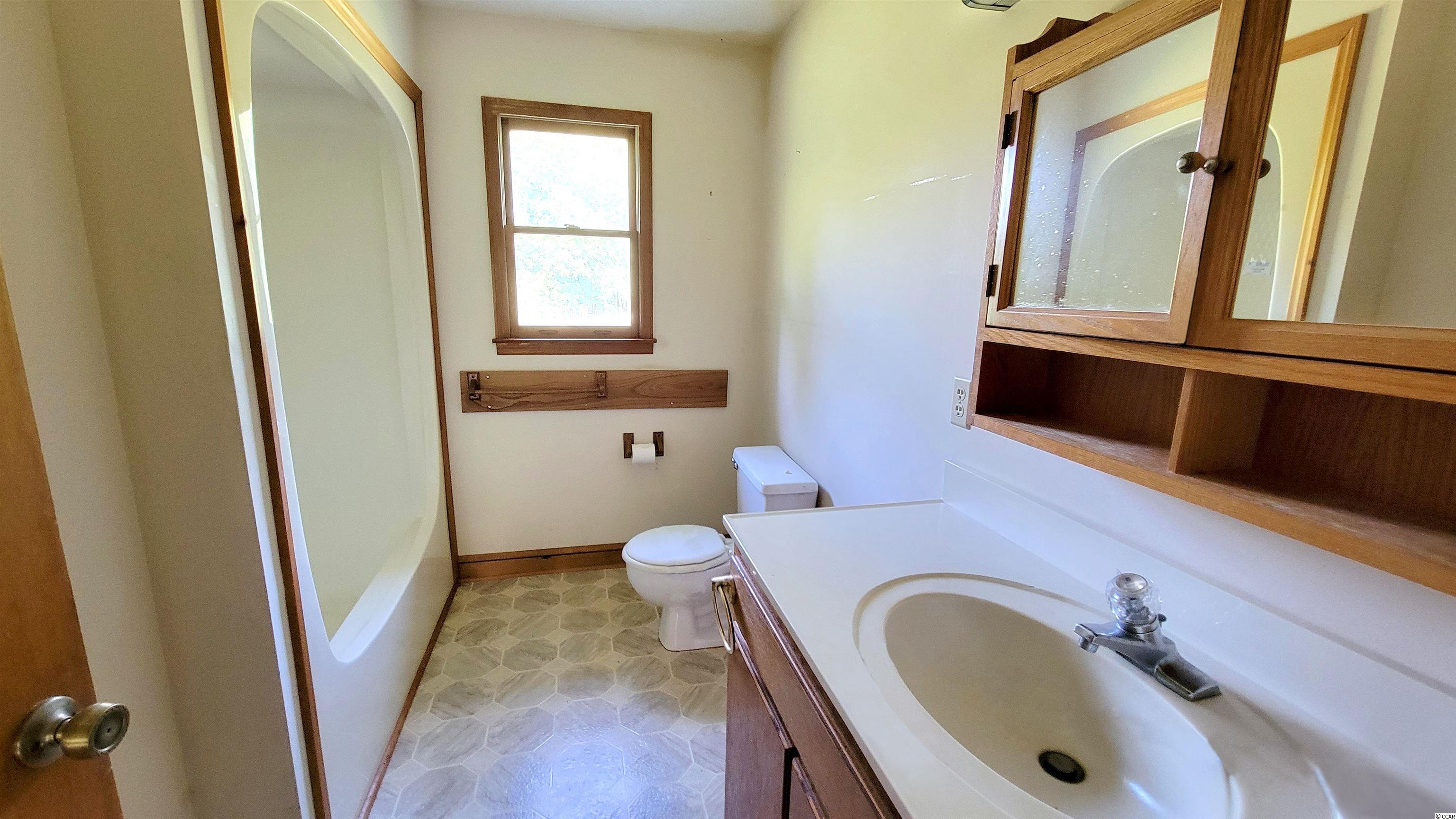 2429 1st Loop Road Fork, SC 29543 - Photo 16 of 19 Gallery Image 16