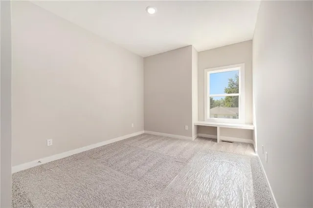 $375,000 | 523 Hawthorne Street, Smithville, MO 64089