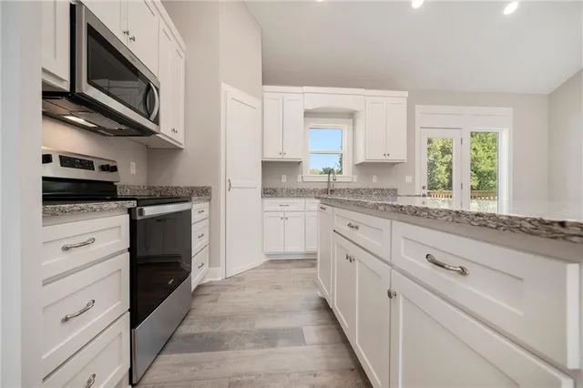 $375,000 | 523 Hawthorne Street, Smithville, MO 64089