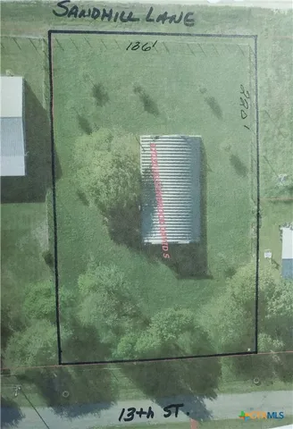 $319,000 | 404 13th Street, Seadrift, TX 77983