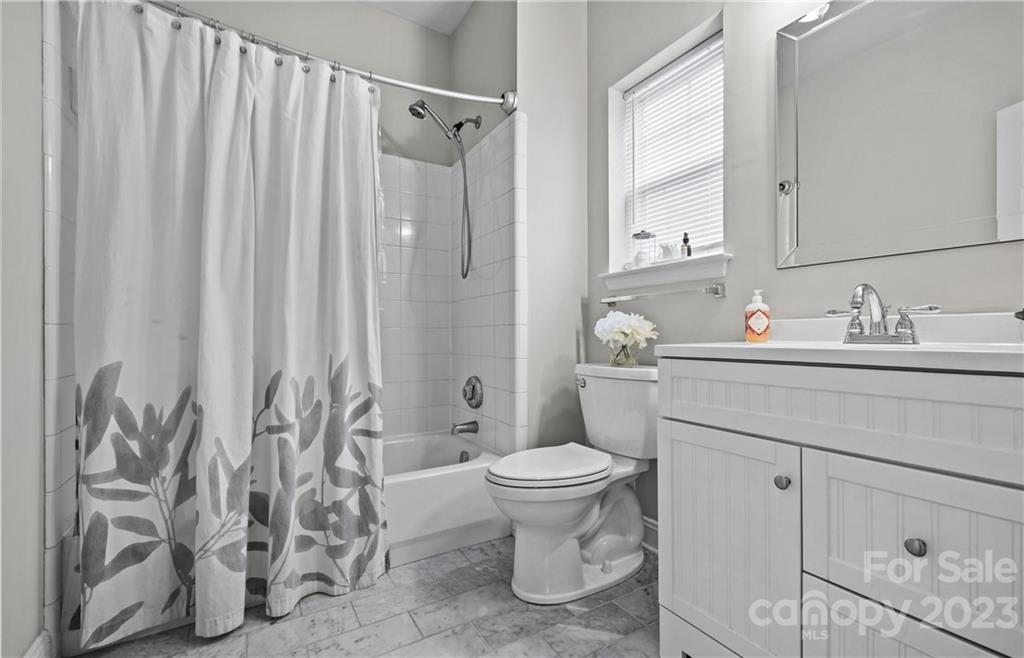5730 Closeburn Road, Unit B Charlotte, NC 28210 - Photo 6 of 22 Gallery Image 6