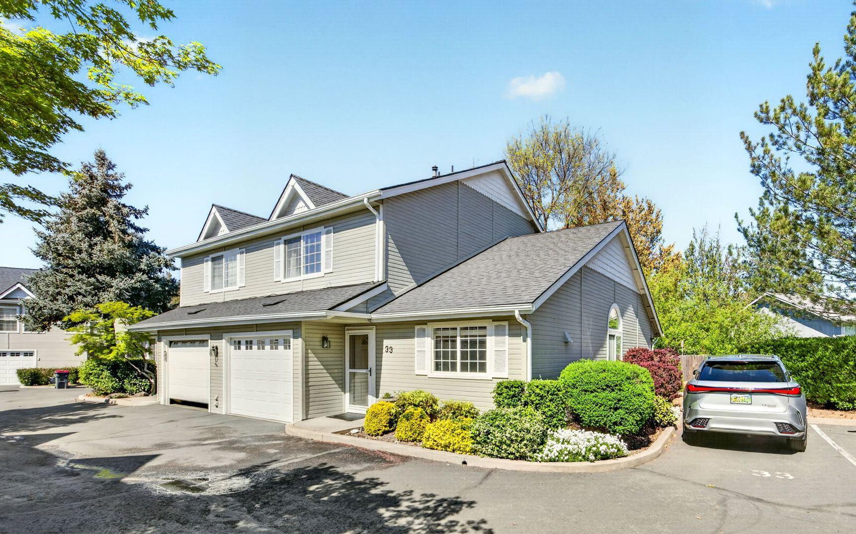1224 North Modoc Avenue, Unit 33 Medford, OR 97504 - Photo 29 of 31 29-Frontal