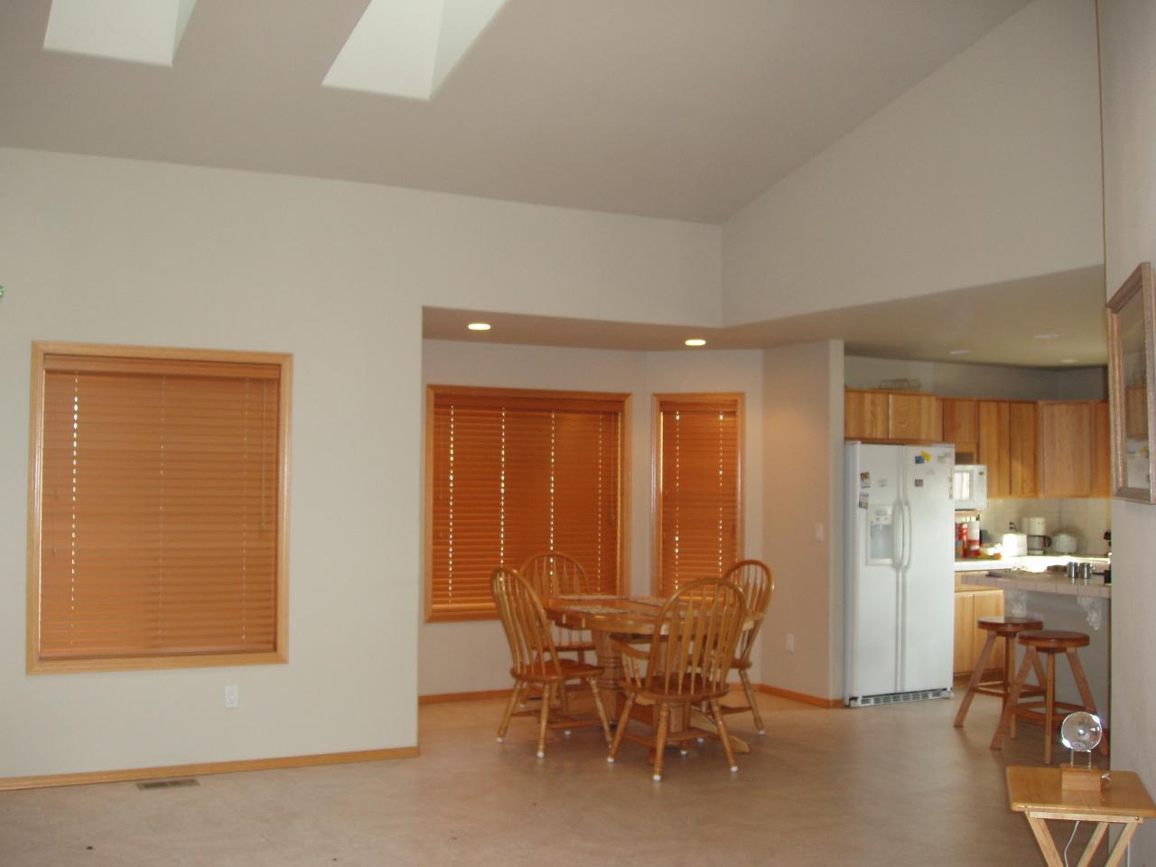 5543 Lateral A Road Wapato, WA 98951 - Photo 7 of 19 a dining room with furniture and window
