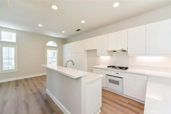 $4,200 | 12 Palagonia Aisle, Irvine, CA 92606