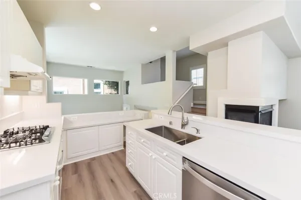 $4,200 | 12 Palagonia Aisle, Irvine, CA 92606