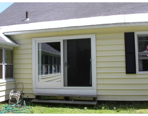 29 Graves Road Greenfield, MA 01301 - Photo 4 of 16 Gallery Image 4