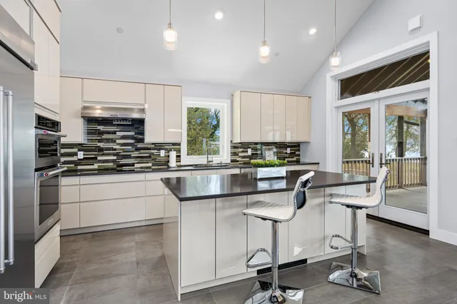 $1,860,000 | 102 Chesapeake Bay Drive, Stevensville, MD 21666