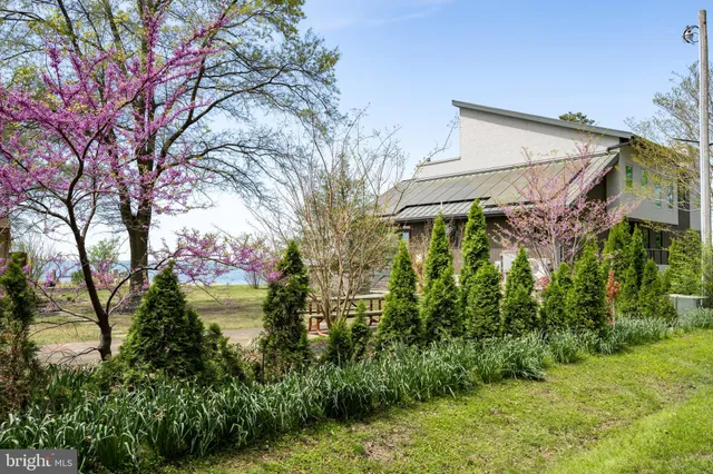 $1,860,000 | 102 Chesapeake Bay Drive, Stevensville, MD 21666