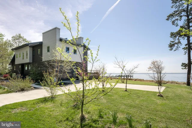 $1,860,000 | 102 Chesapeake Bay Drive, Stevensville, MD 21666