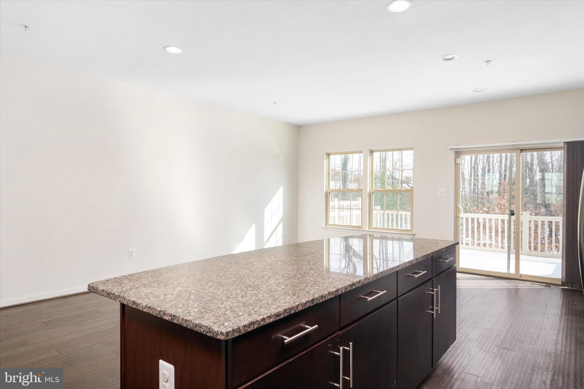 7627 Hamilton Crossing Hanover, MD 21076 - Photo 15 of 34 large entertaining areas