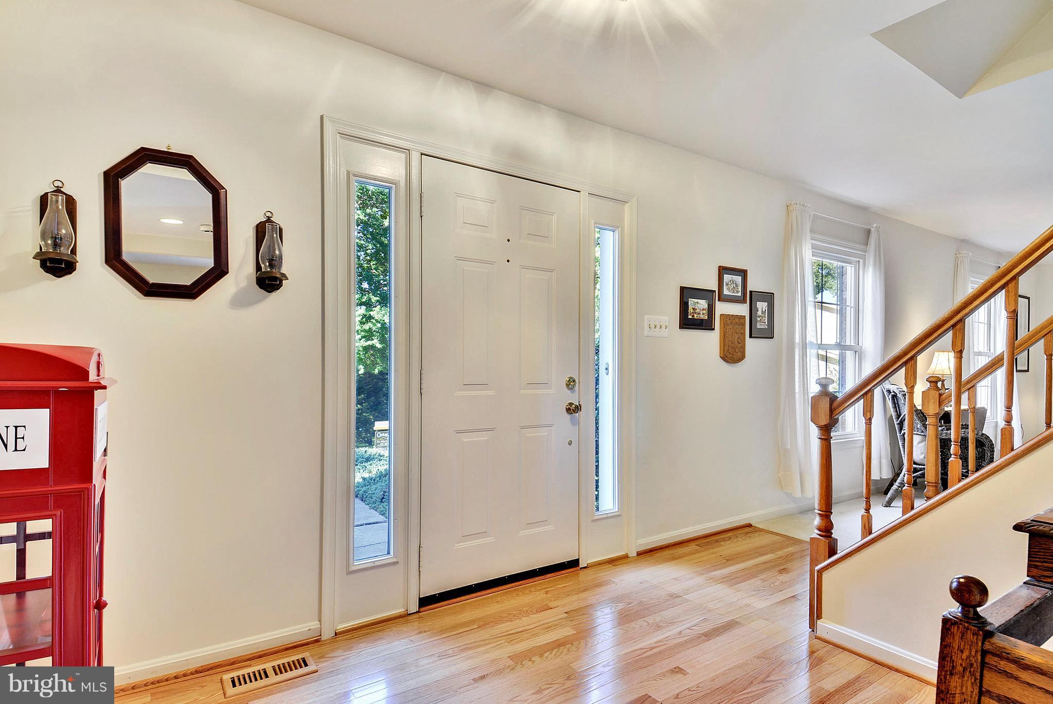 9104 Rockefeller Lane Springfield, VA 22153 - Photo 2 of 30 Interior (General)