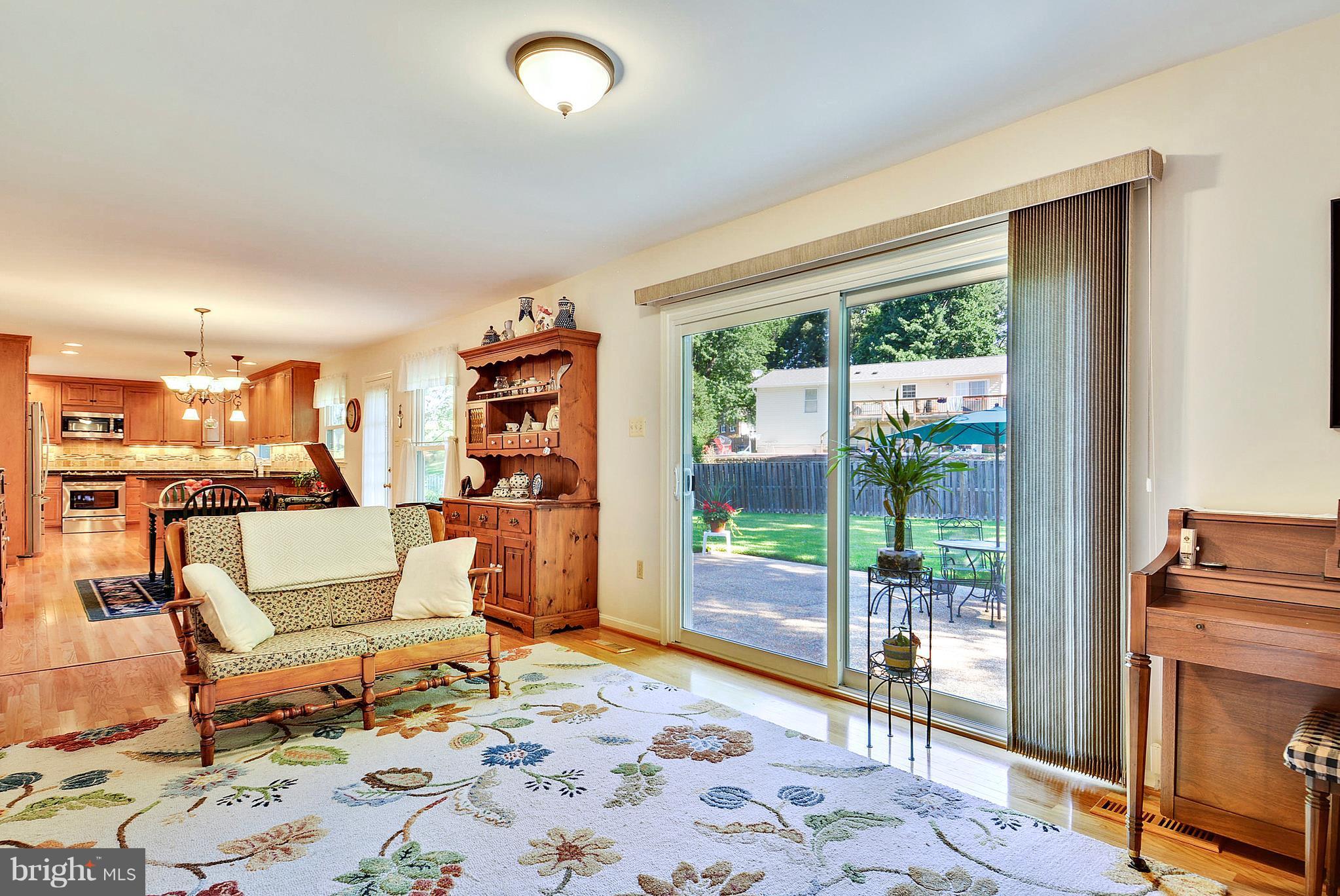 9104 Rockefeller Lane Springfield, VA 22153 - Photo 11 of 30 Family Room
