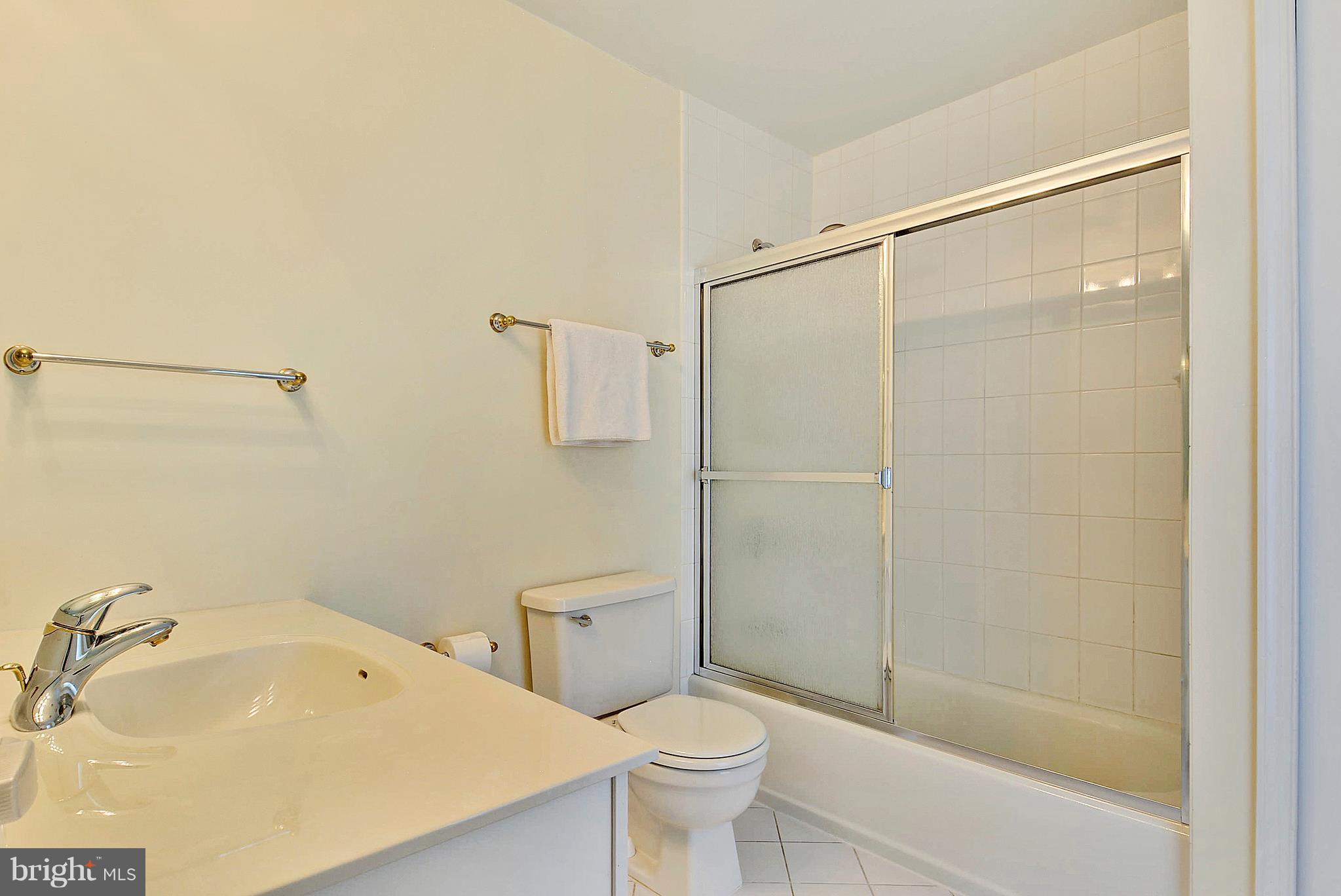 9104 Rockefeller Lane Springfield, VA 22153 - Photo 15 of 30 Bath