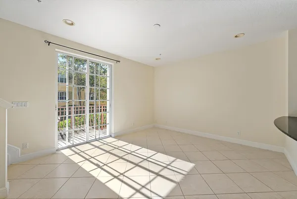 $3,200 | 141 Morning Dew Circle, Jupiter, FL 33458