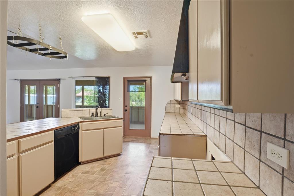3701 Davis Road Westlake, LA 70669 - Photo 11 of 27