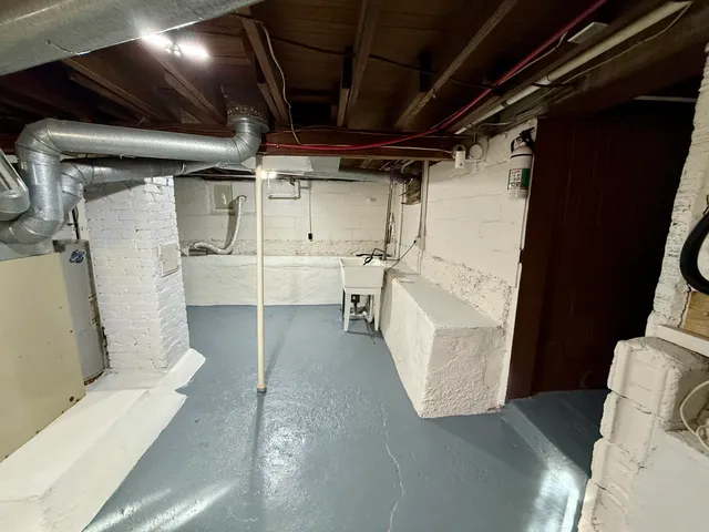 $175,000 | 1920 Schoolcraft Street, Holt, MI 48842