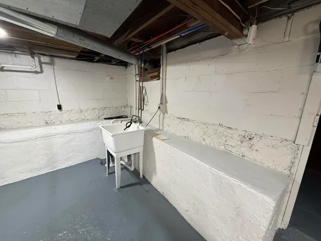 $175,000 | 1920 Schoolcraft Street, Holt, MI 48842