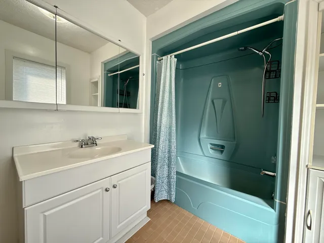 $175,000 | 1920 Schoolcraft Street, Holt, MI 48842