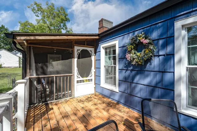 a view of outdoor space