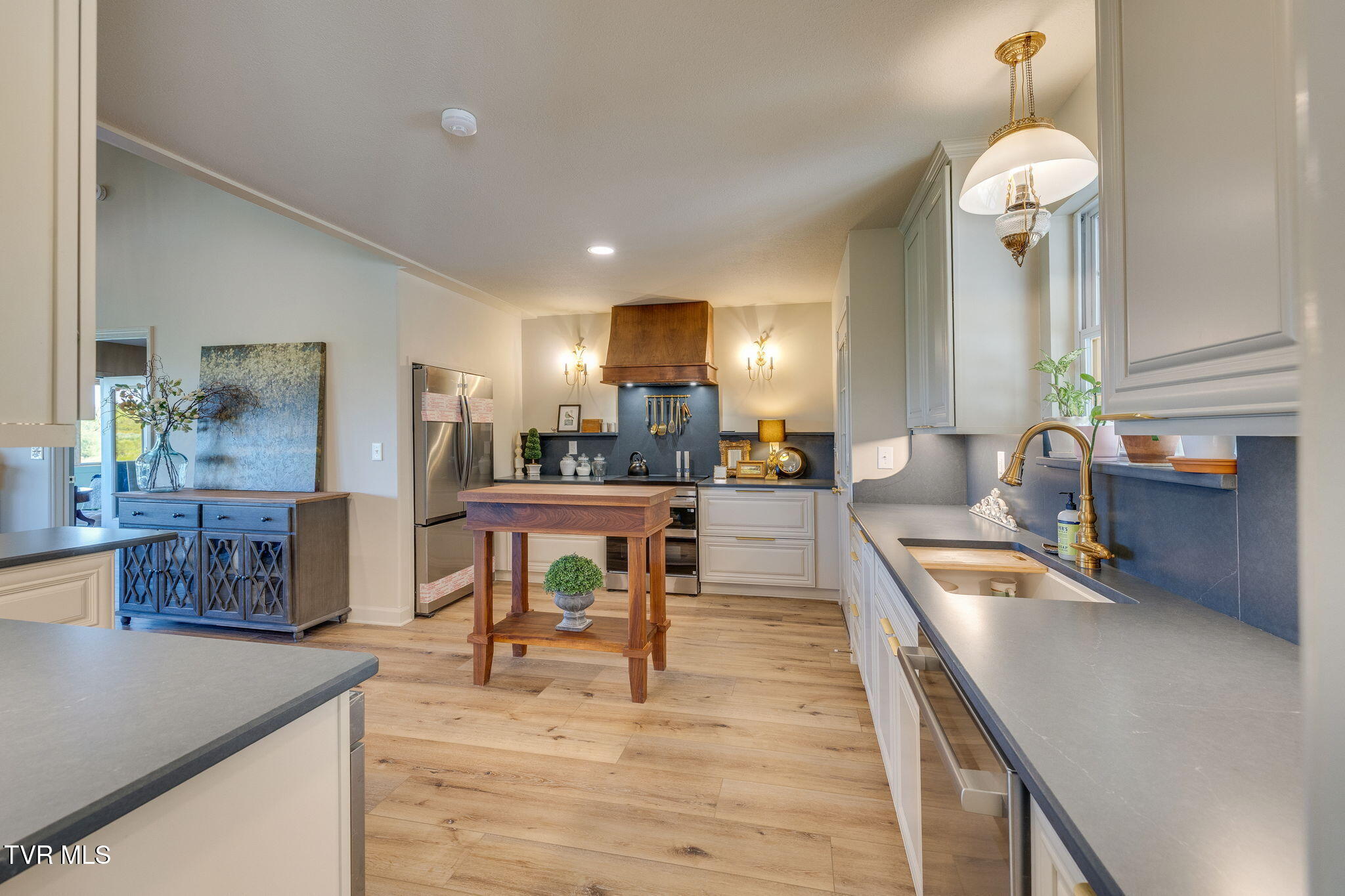 304 Michaels Ridge Boulevard Johnson City, TN 37615 - Photo 12 of 54 011