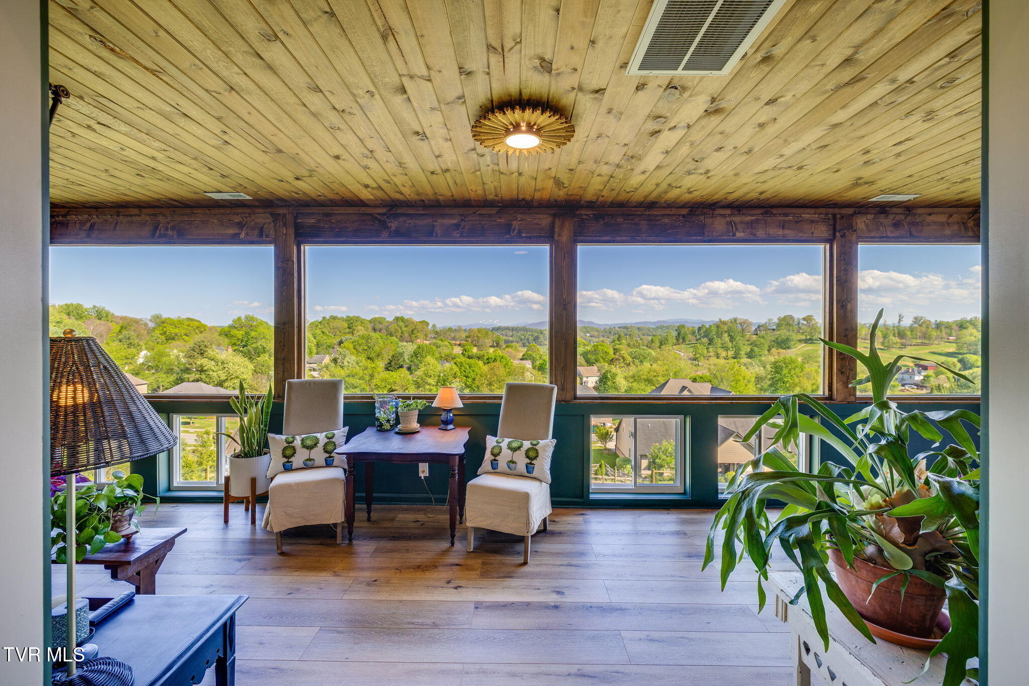 304 Michaels Ridge Boulevard Johnson City, TN 37615 - Photo 18 of 54 017