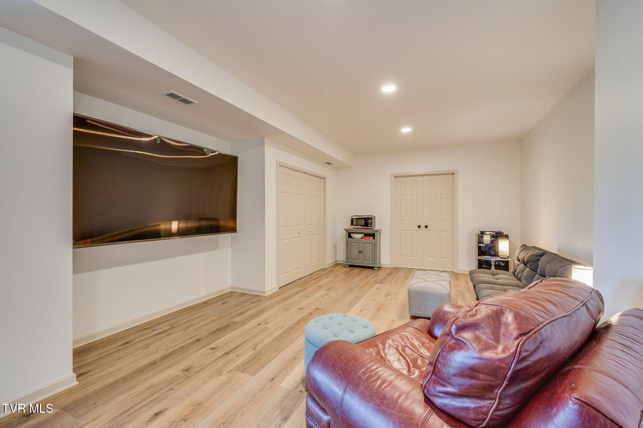 304 Michaels Ridge Boulevard Johnson City, TN 37615 - Photo 38 of 54 037