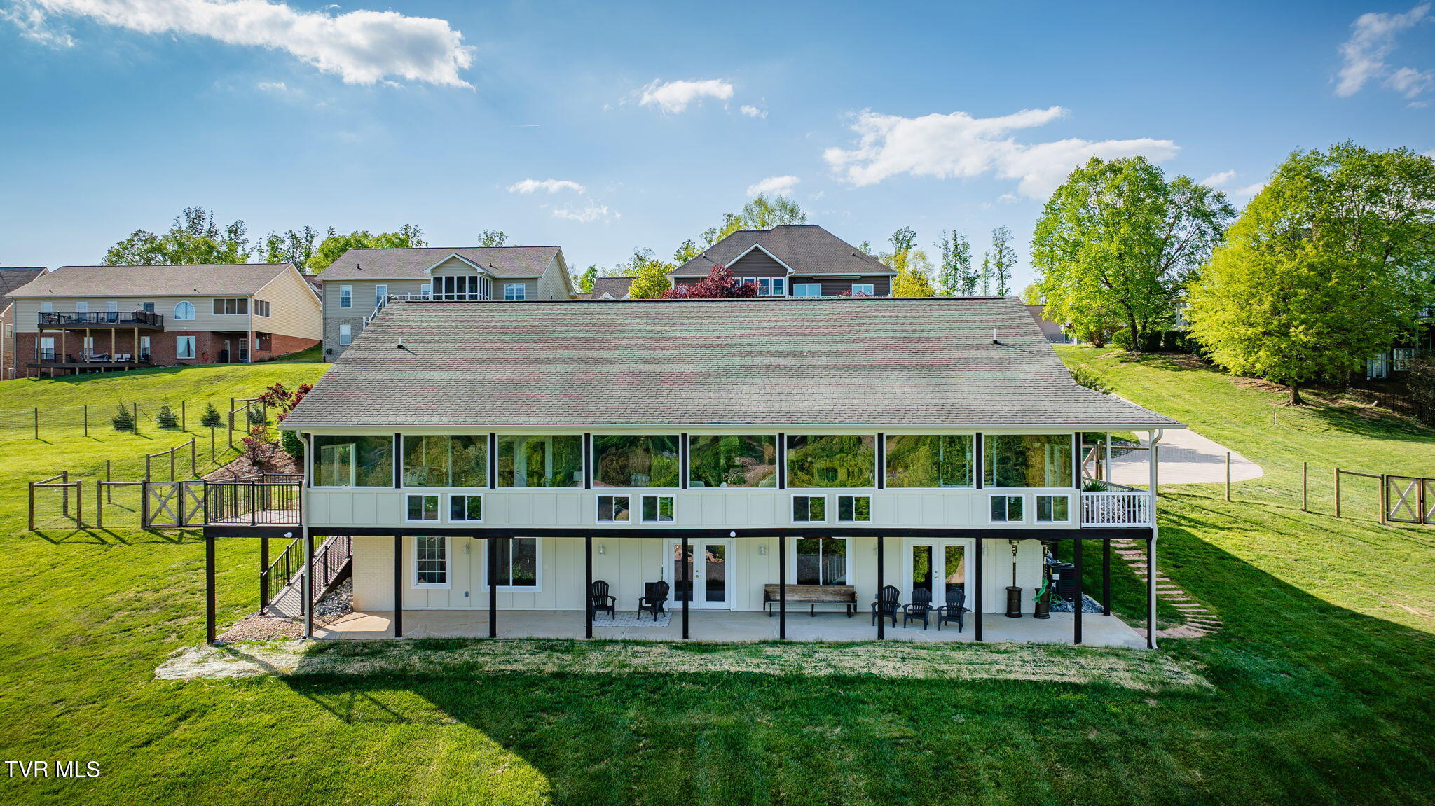 304 Michaels Ridge Boulevard Johnson City, TN 37615 - Photo 47 of 54 101