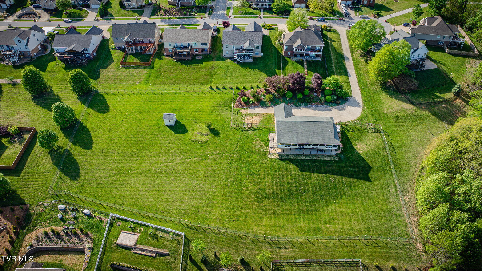 304 Michaels Ridge Boulevard Johnson City, TN 37615 - Photo 52 of 54 106